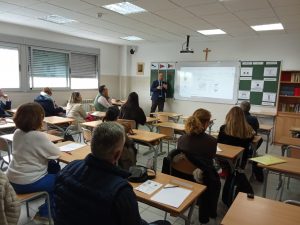 Educación diferenciada: Iguales pero diferentes. María Calvo con los padres de Primaria 11