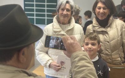 Los abuelos de Primaria Andel llenan el colegio de alegría en una jornada inolvidable
