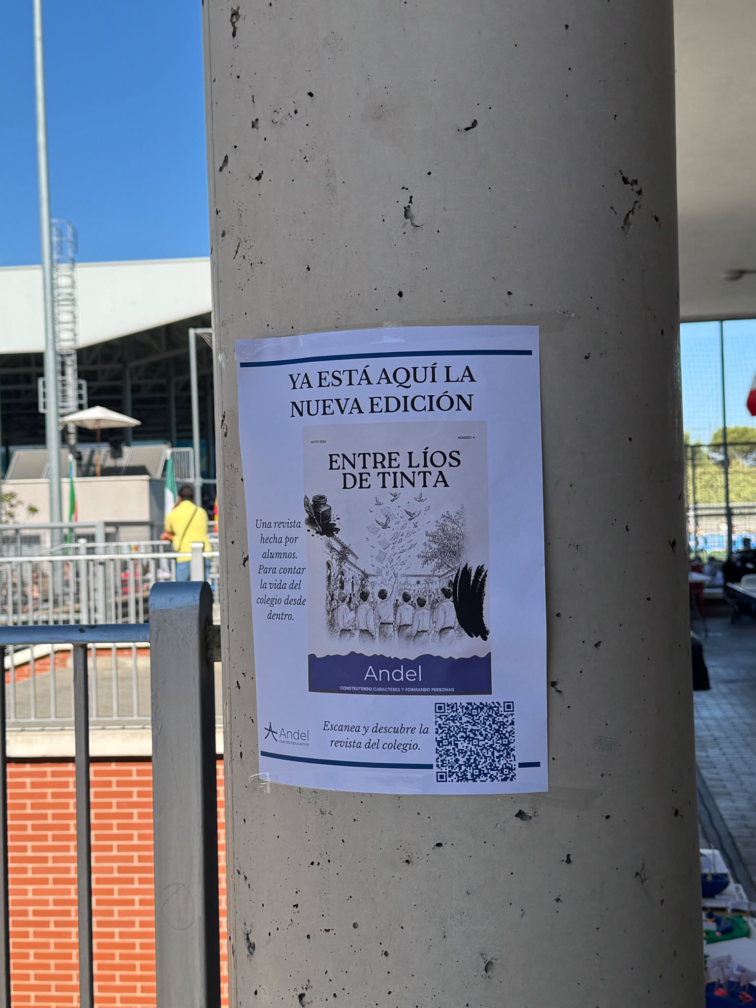 cartel entre lios de tinta: en la fiesta de fin de curso 
